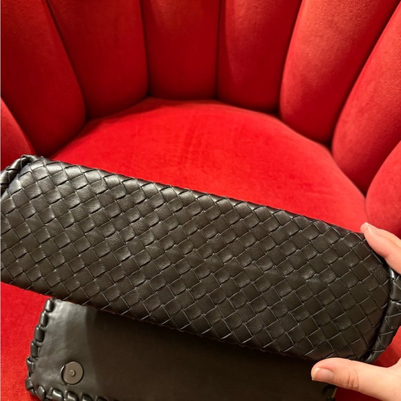 PRISTINE~RARE~BOTTEGA VENETA INTRECCIATO OLIMPIA BAG~$3950 - Picture 9 of 15